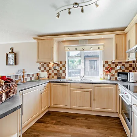 3 Bed In Malton 92488 *